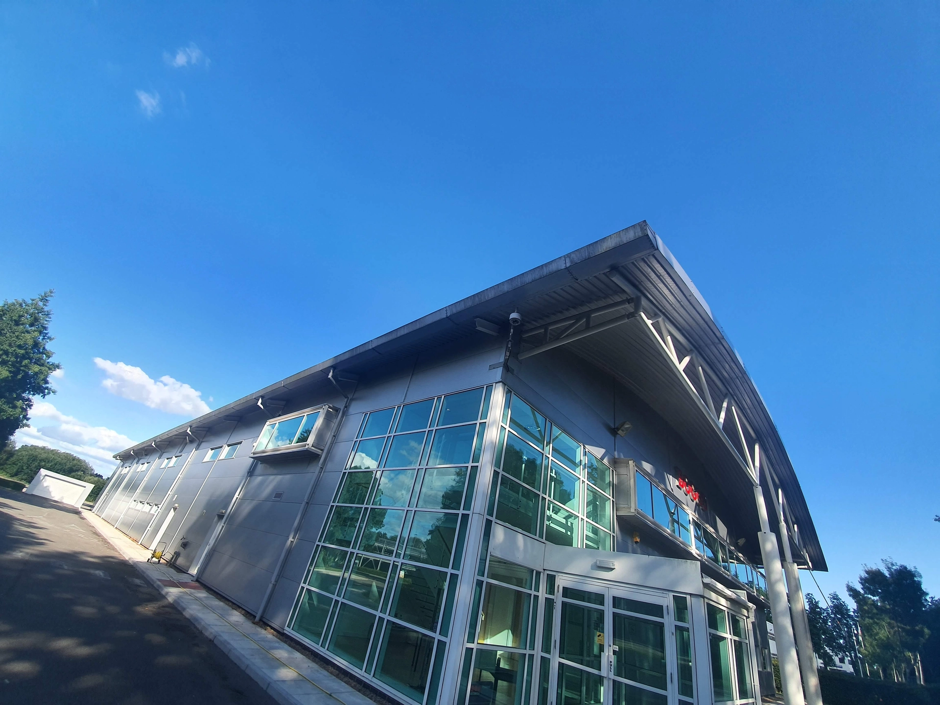 Window frame cleaning example 3